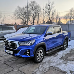 Toyota Hilux (GUN12# 135) 2015 –